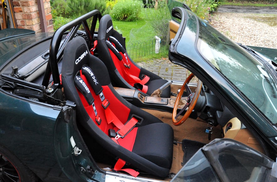 Track Day Cars application for Endurance Motorsport seat mounting hardware